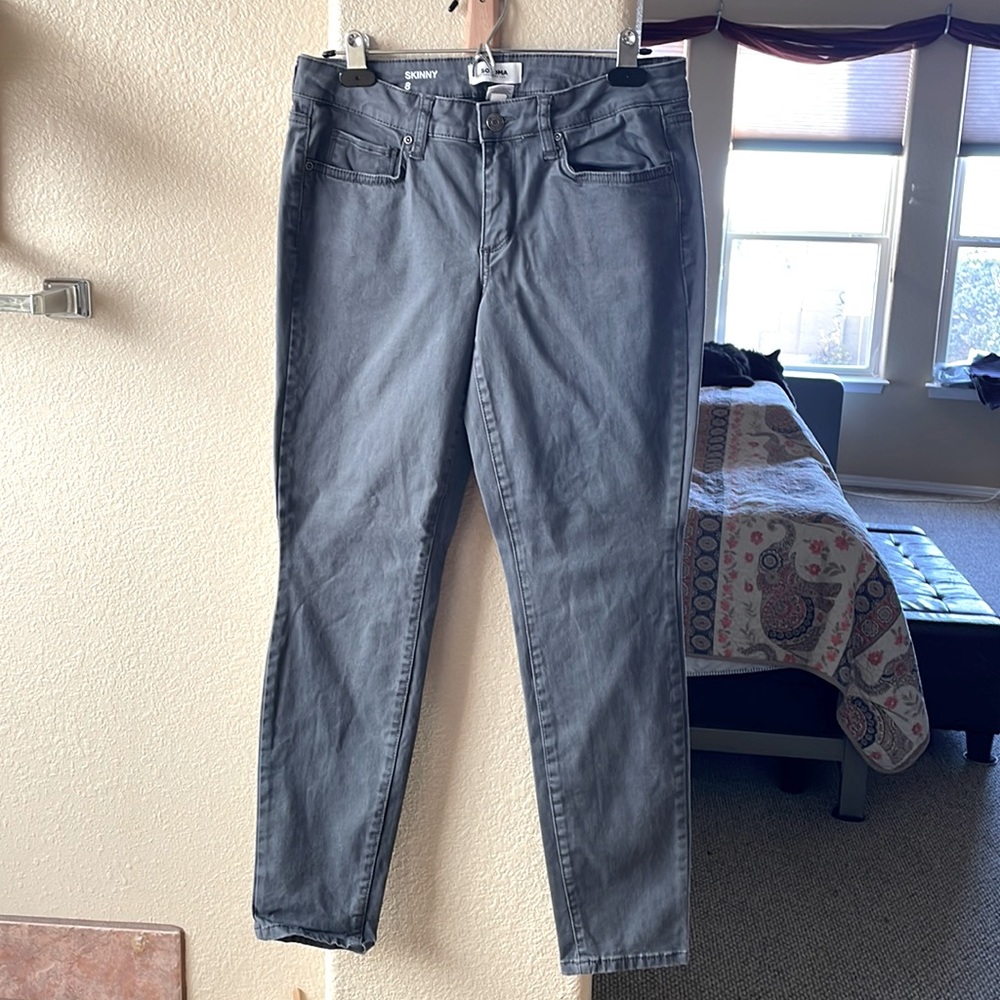 Sonoma Skinny size 8 Charcoal jeans